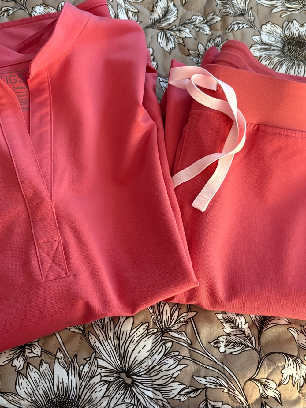 FIGS Pulmonary Pink set